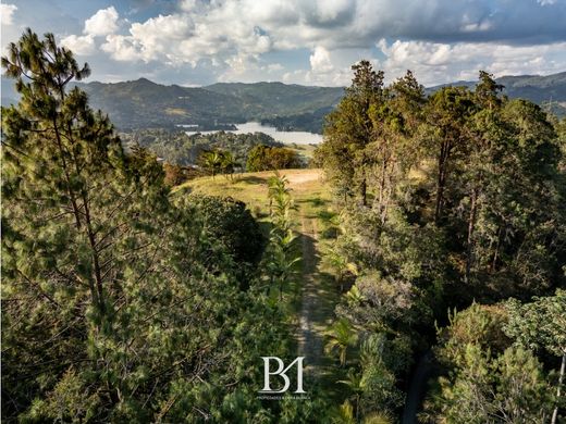 Terreno a Retiro, Departamento de Antioquia