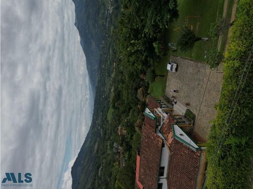 أرض ﻓﻲ Barbosa, Departamento de Antioquia