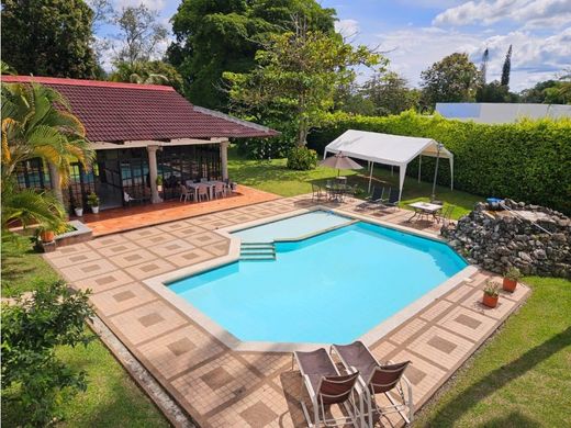 Köy evi Armenia, Quindío Department