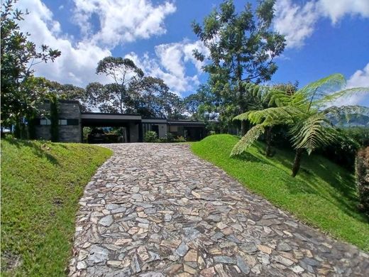 컨트리하우스 / La Ceja, Departamento de Antioquia