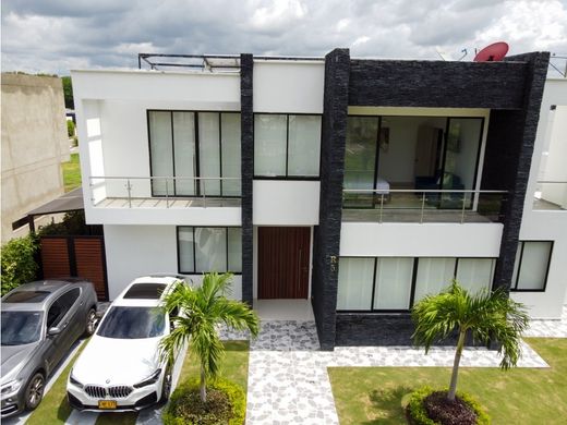 Country House in Girardot City, Girardot