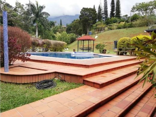 Farmhouse in Copacabana, Departamento de Antioquia