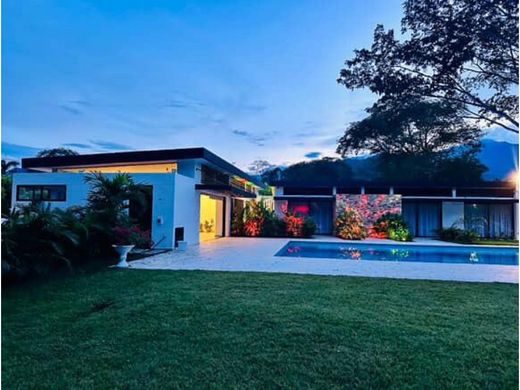 منزل ﻓﻲ Santa Fe de Antioquia, Santafé de Antioquia