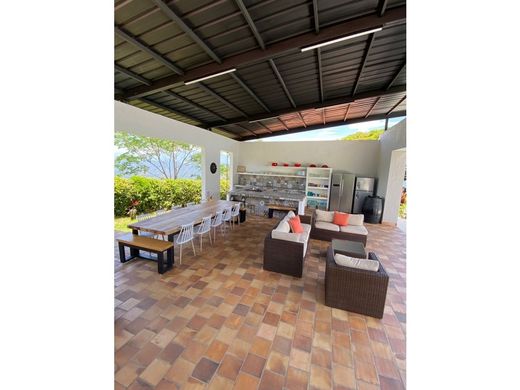 Ξενοδοχείο σε Sopetrán, Liborina