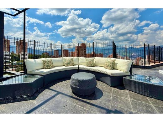 بنتهاوس ﻓﻲ ميديلين, Medellín