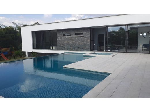 컨트리하우스 / Montenegro, Quindío Department