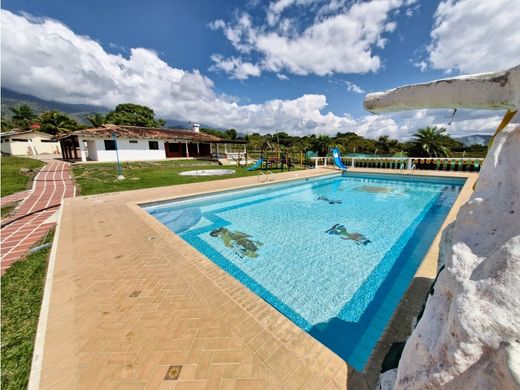 ﻣﻨﺰﻝ ﺭﻳﻔﻲ/ ﺑﻴﺖ ﻤﺰﺭﻋﺔ ﻓﻲ El Darién, Planadas