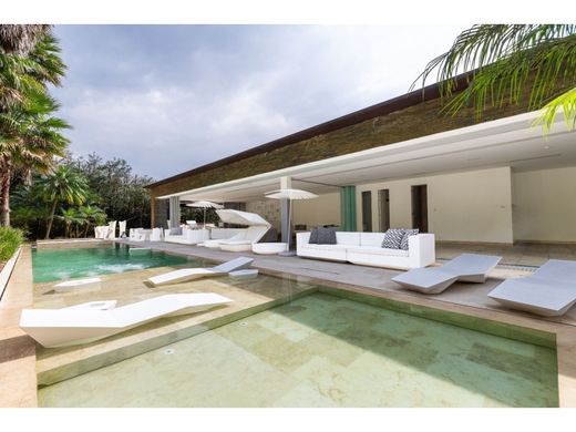 Country House in Envigado, Departamento de Antioquia