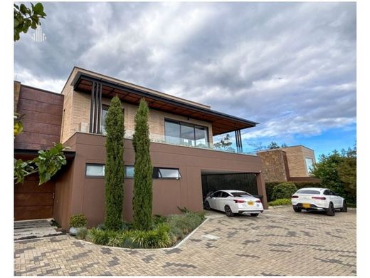 Envigado, Departamento de Antioquiaのアパートメント