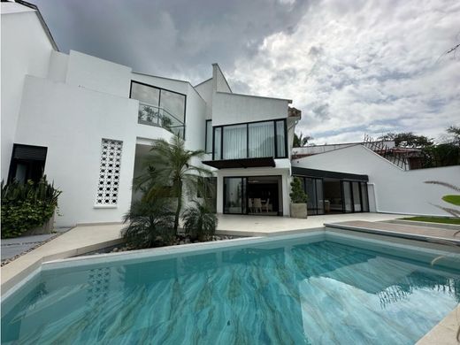 Загородный Дом, Cali, Departamento del Valle del Cauca