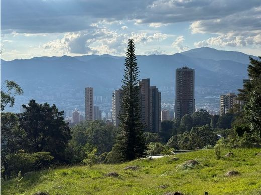 ‏קרקע ב  מדיין
, Medellín