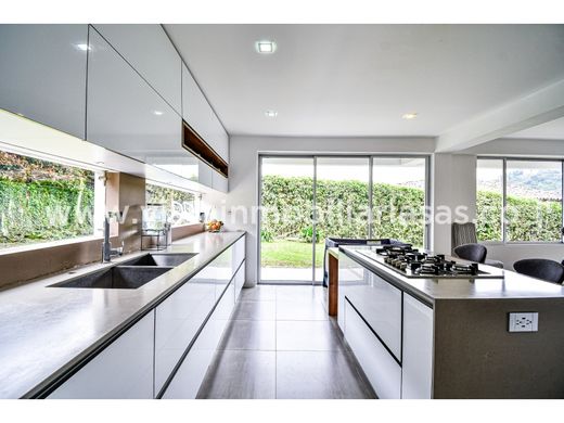 Luxury home in Villamaría, Departamento de Caldas
