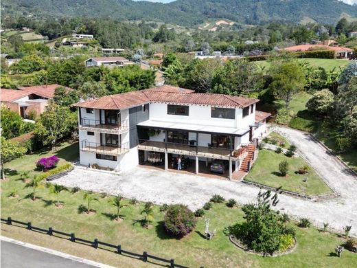 Cortijo o casa de campo en La Ceja, Departamento de Antioquia