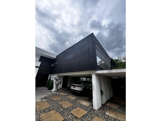 منزل ريفي ﻓﻲ Cali, Departamento del Valle del Cauca