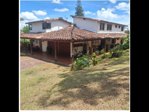Farmhouse in La Ceja, Departamento de Antioquia
