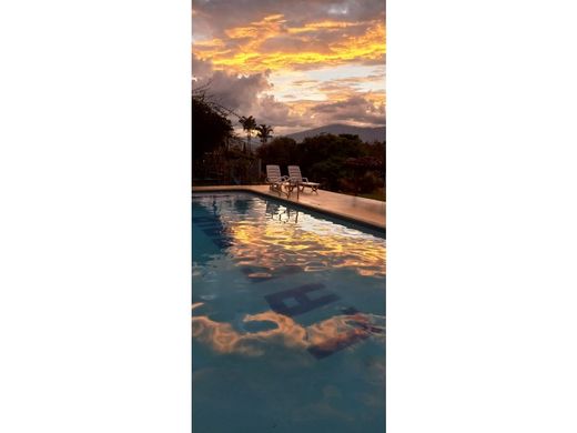 Ρουστίκ ή αγροικία σε Copacabana, Departamento de Antioquia