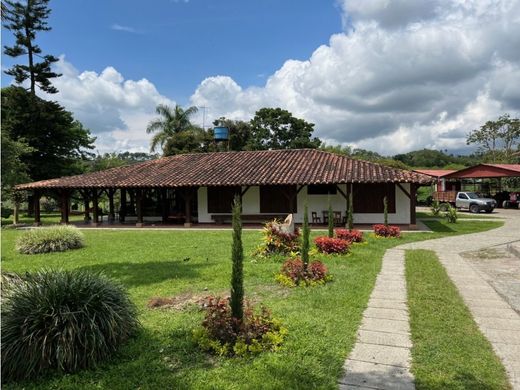 Farmhouse in Armenia, Quindío Department