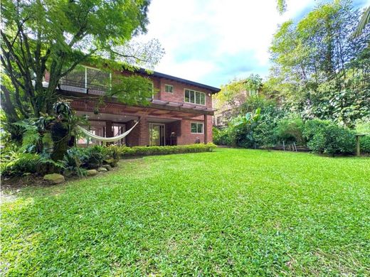 Luxe woning in Medellín, Departamento de Antioquia