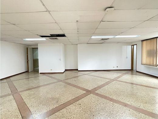 مكتب ﻓﻲ ميديلين, Medellín