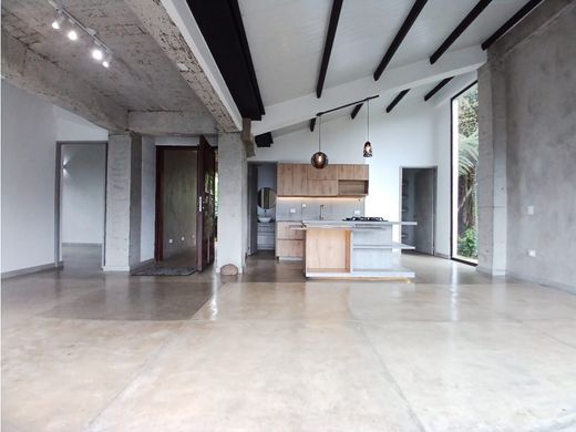 Πολυτελή κατοικία σε Envigado, Departamento de Antioquia