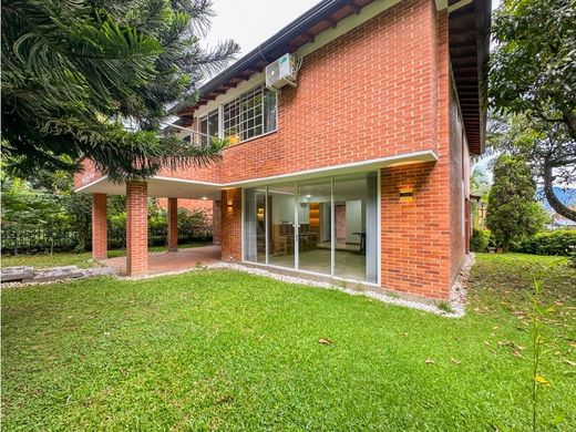 Luxus-Haus in Envigado, Departamento de Antioquia