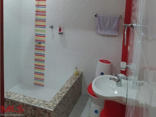 Casa de luxo - Apartadó, Departamento de Antioquia