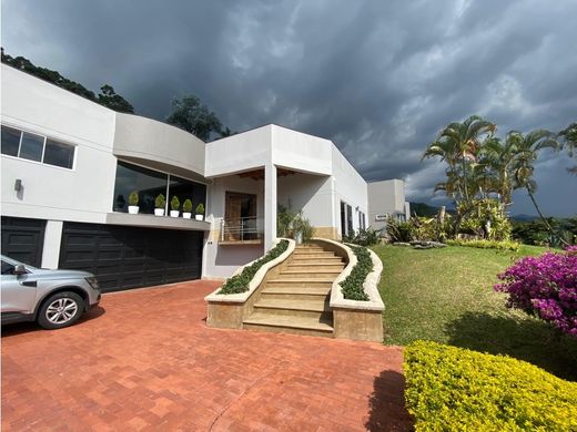 منزل ﻓﻲ ميديلين, Medellín