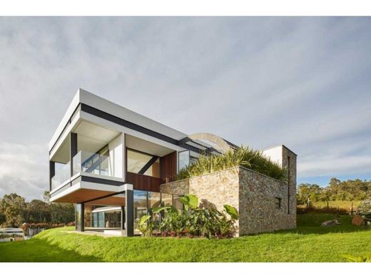 Köy evi Medellín, Departamento de Antioquia