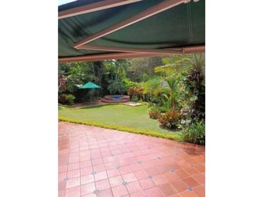 Köy evi Cali, Departamento del Valle del Cauca