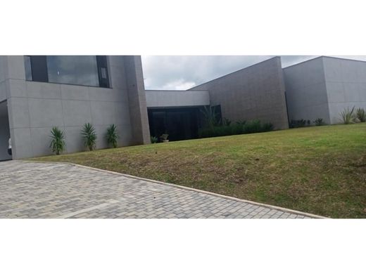 La Ceja, Departamento de Antioquiaのカントリー風またはファームハウス