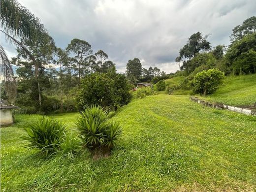 地皮  La Estrella, Departamento de Antioquia