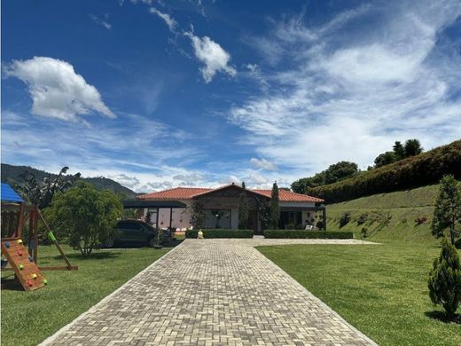 Cortijo o casa de campo en La Ceja, Departamento de Antioquia