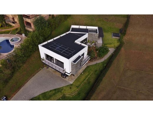 Maison de luxe à Sabaneta, La Estrella