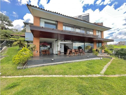 Εξοχική κατοικία σε Sabaneta, La Estrella