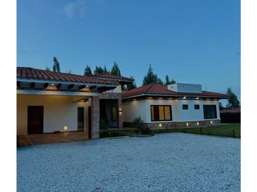 منزل ﻓﻲ Carmen de Viboral, El Carmen de Viboral