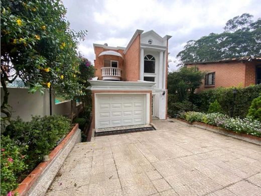Casa de lujo en Envigado, Departamento de Antioquia