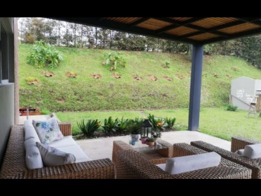 Casa de lujo en Retiro, Departamento de Antioquia