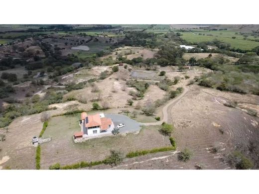 Quinta rústica - Toro, Departamento del Valle del Cauca