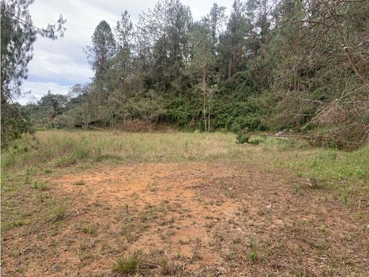 Terreno a Retiro, Departamento de Antioquia