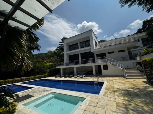 Casa de luxo - Villeta, Departamento de Cundinamarca