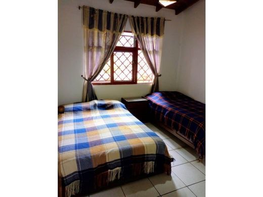 Copacabana, Departamento de Antioquiaのカントリーハウス