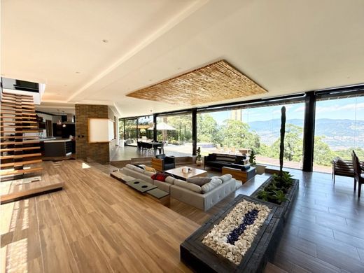 Πολυτελή κατοικία σε Μεδεγίν, Medellín