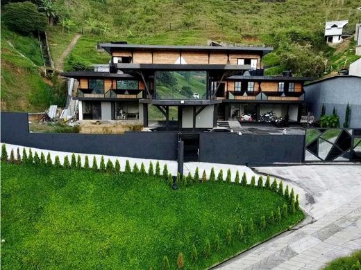 郊区住宅  麦德林, Medellín