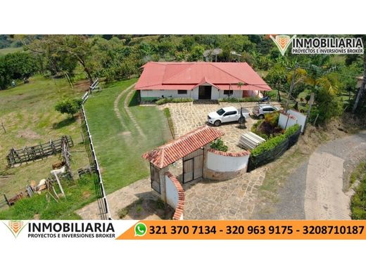 Farmhouse in Guapotá, Departamento de Santander