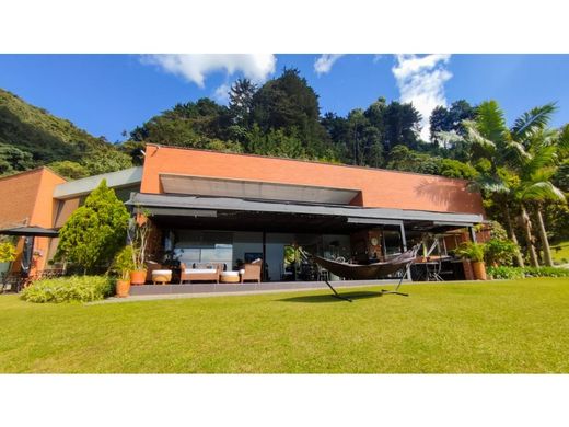 Luxe woning in Medellín, Departamento de Antioquia