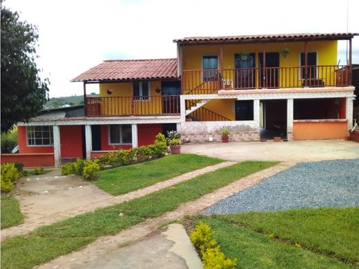 Dagua, Departamento del Valle del Caucaのカントリー風またはファームハウス