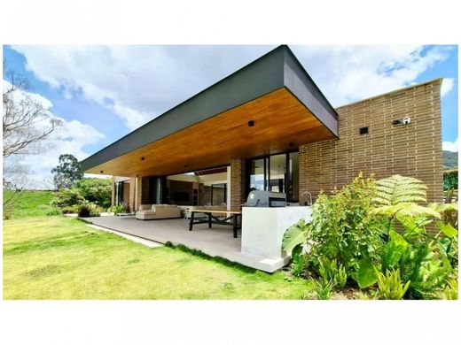 Casa de campo - La Ceja, Departamento de Antioquia