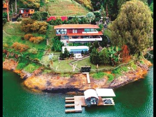 컨트리하우스 / Guatapé, Departamento de Antioquia