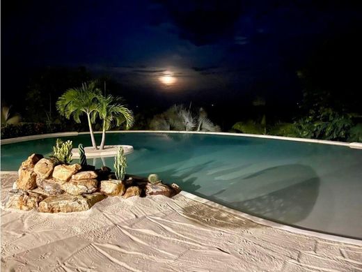 Ξενοδοχείο σε Puerto Triunfo, Departamento de Antioquia