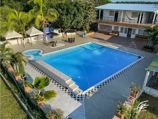Hotel - Yopal, Departamento de Casanare